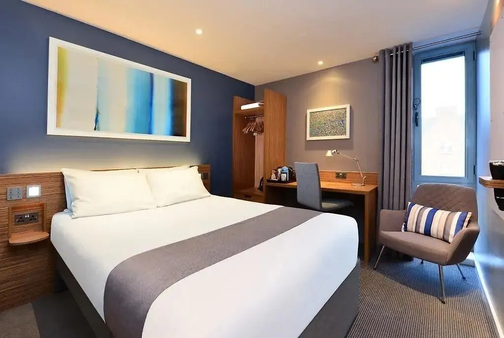 Отель Travelodge London Central Tower Bridge